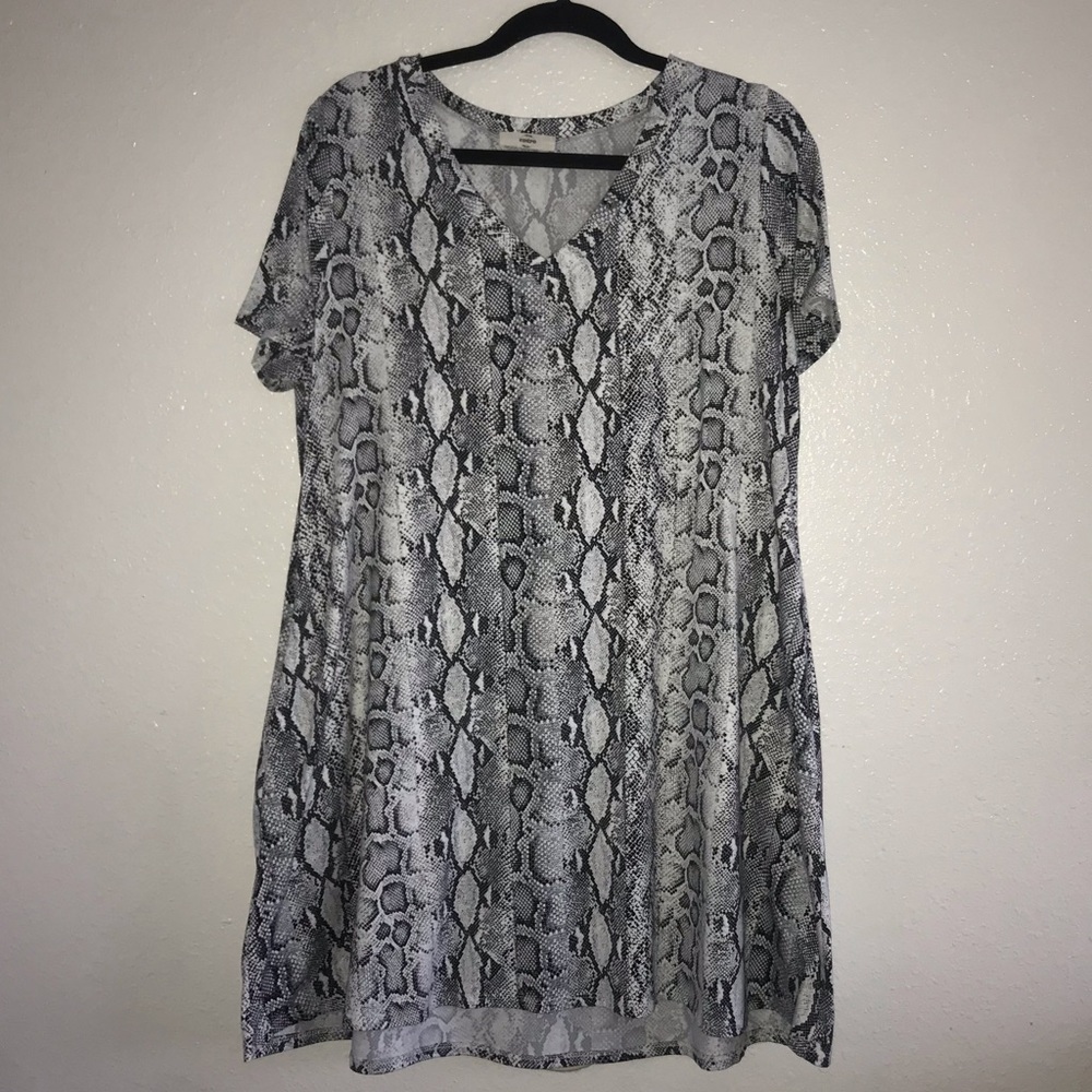 ENTRO Snake Skin Dress